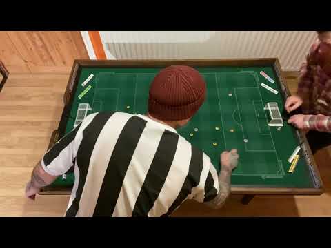 immagine di anteprima del video: Subbuteo - Ranson (4) v Gibson (6)