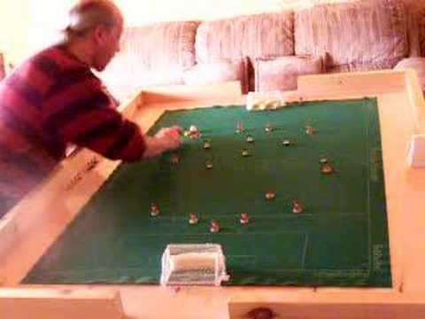 immagine di anteprima del video: Subbuteo - Solo Play - Mixed Figures - 1st Half