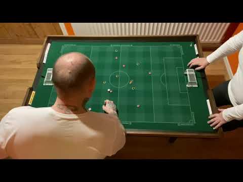 immagine di anteprima del video: Subbuteo - River Plate (0) v Dortmund (3)